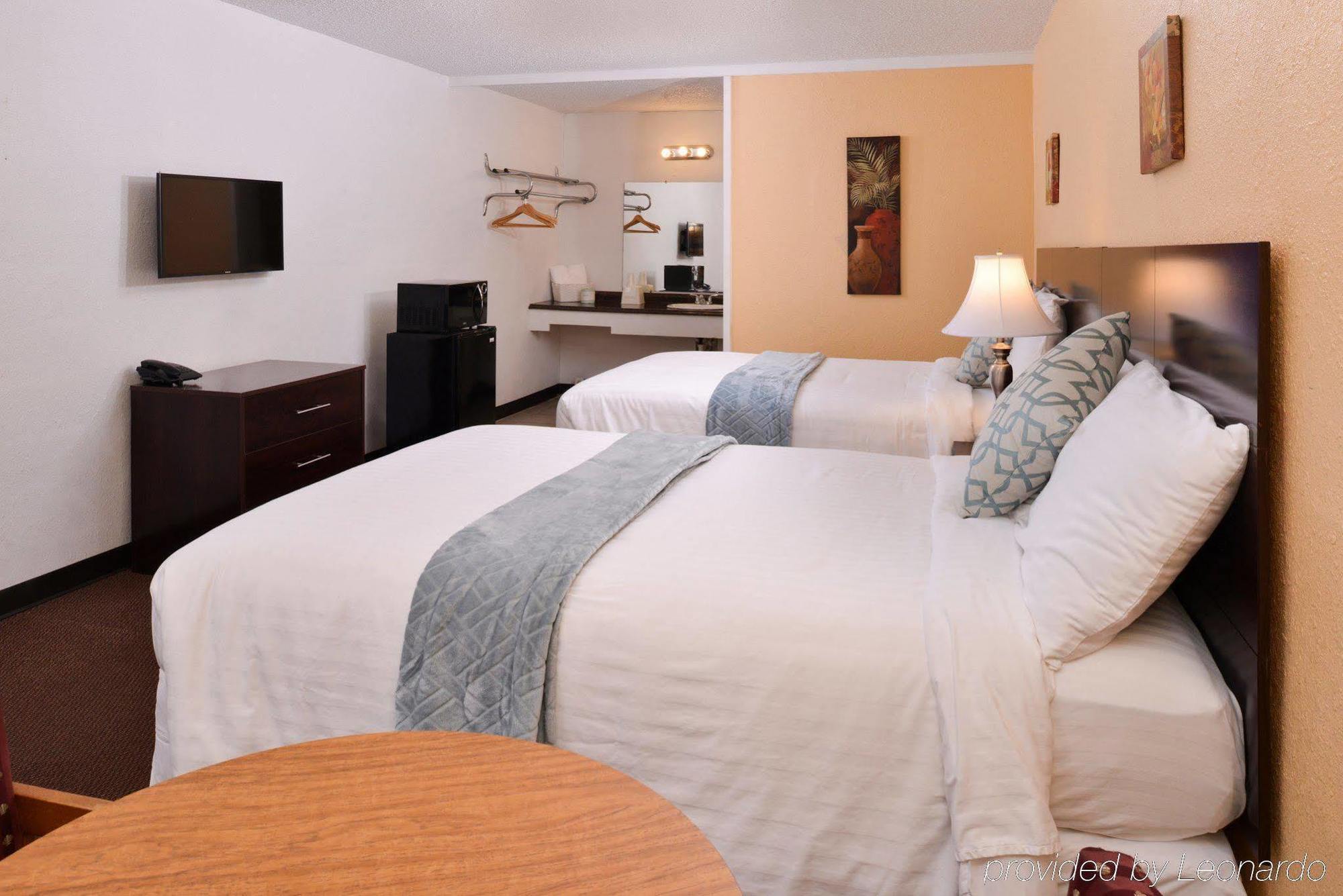 Red Carpet Inn Battleboro Extérieur photo