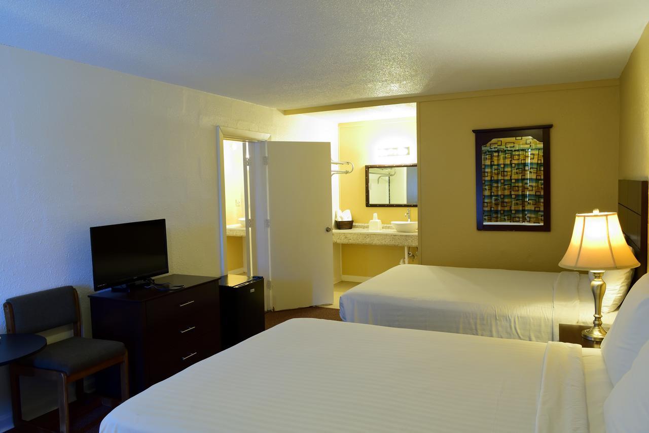 Red Carpet Inn Battleboro Extérieur photo