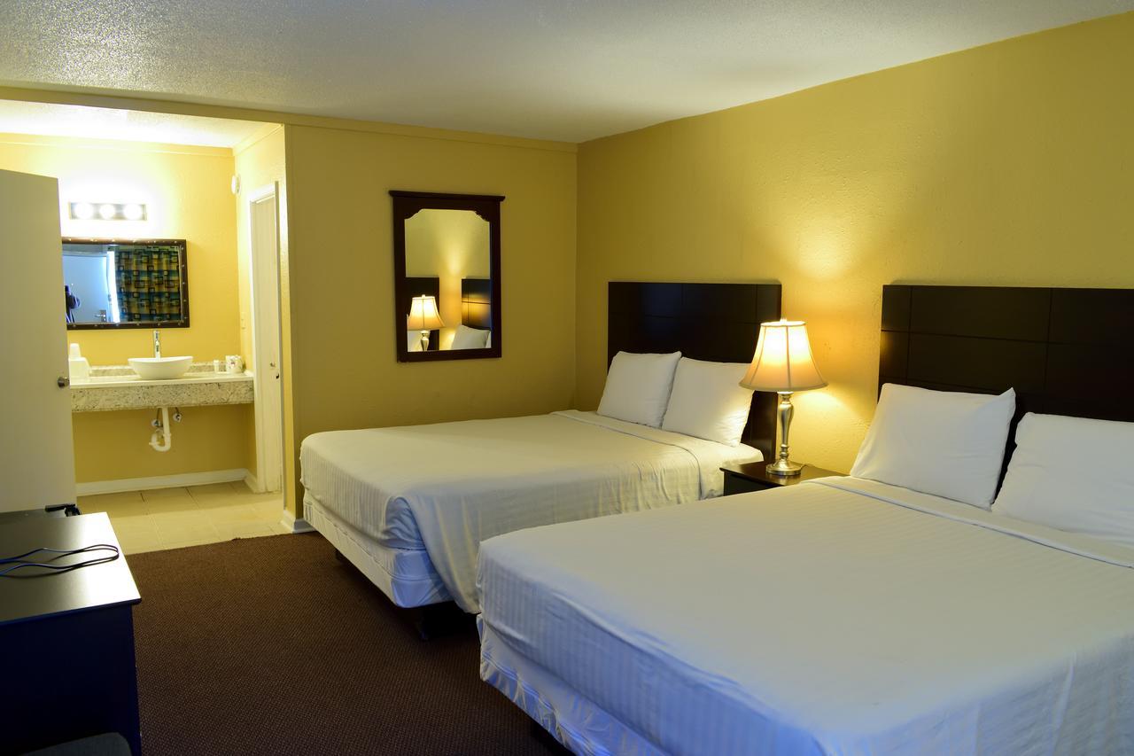 Red Carpet Inn Battleboro Extérieur photo