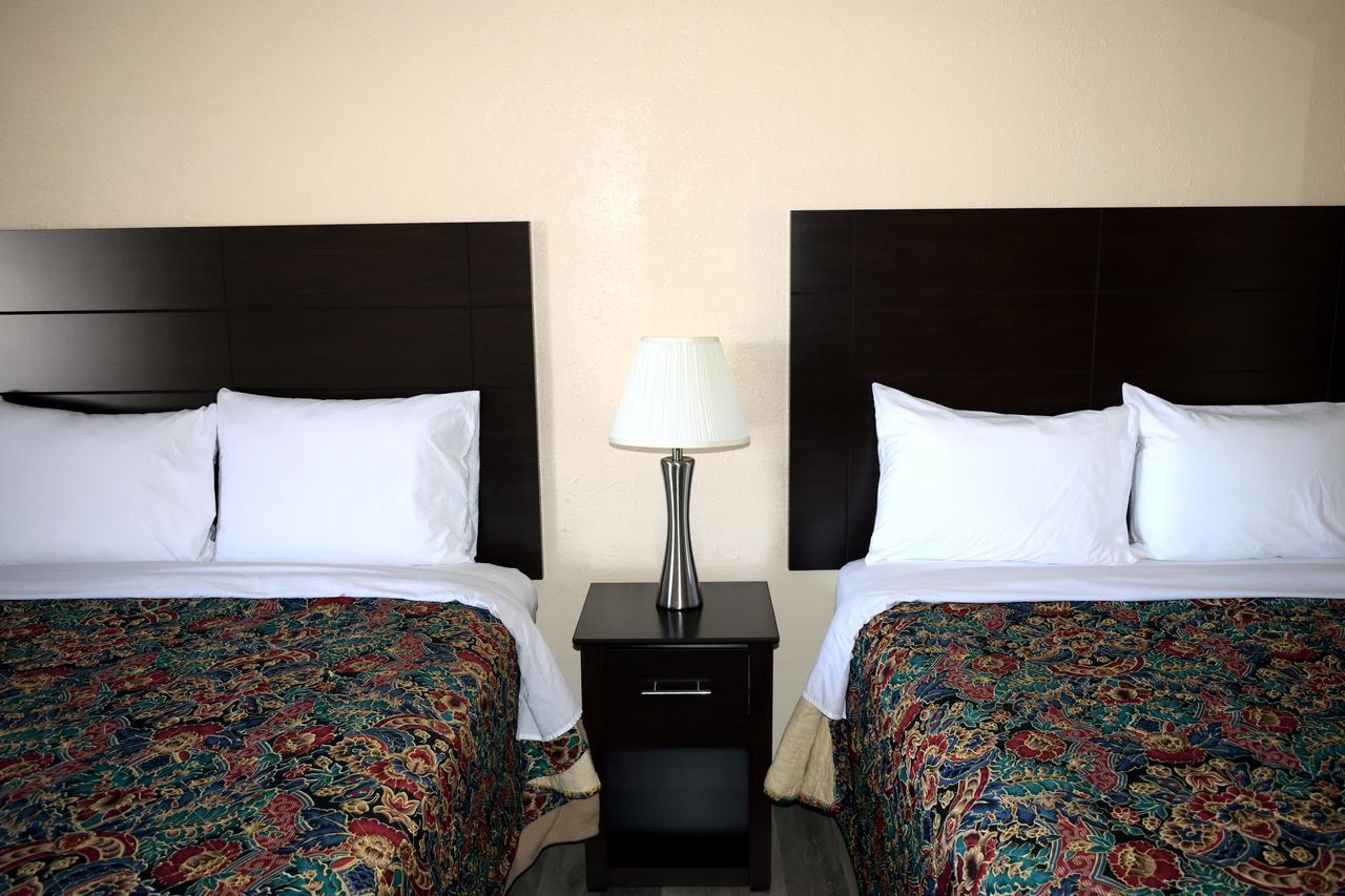 Red Carpet Inn Battleboro Extérieur photo