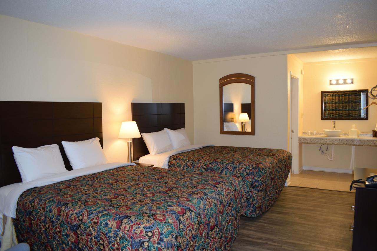 Red Carpet Inn Battleboro Extérieur photo
