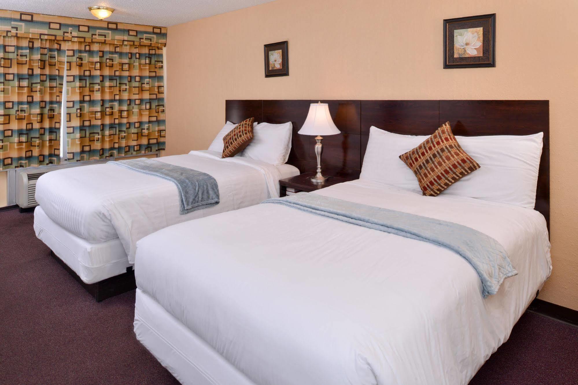 Red Carpet Inn Battleboro Extérieur photo